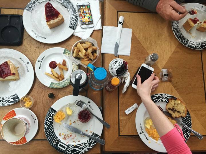 como-saber-si-estoy-comiendo-por-ansiedad imagen de artículo