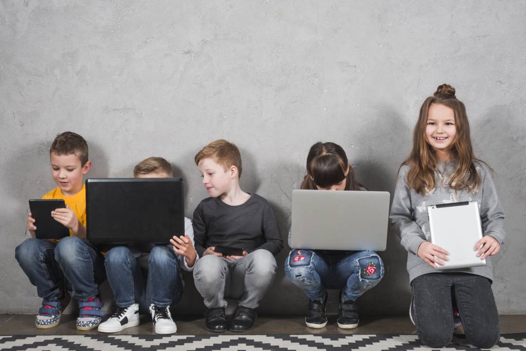 Cómo proteger a tus hijos en internet: guía para padres responsables