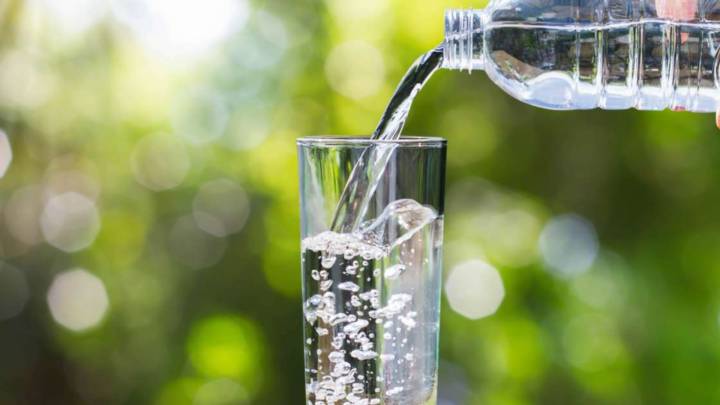 hidratacion-y-salud-renal-como-el-agua-puede-proteger-tus-rinones imagen de artículo
