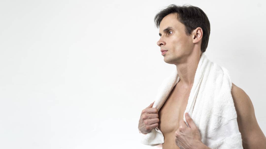 ginecomastia-por-que-crecen-los-senos-en-hombres-y-como-tratarlo imagen de artículo