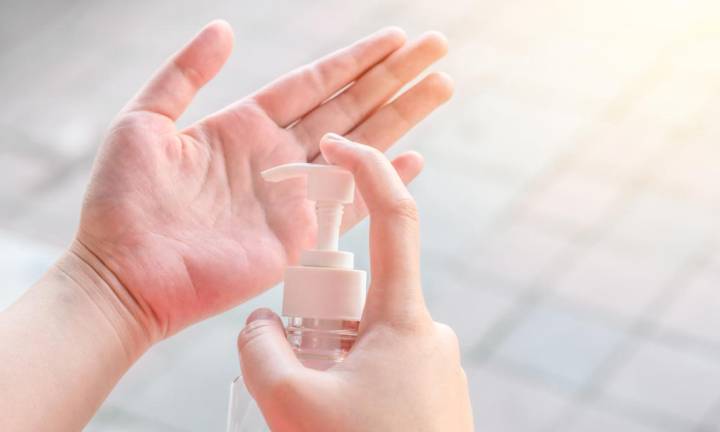 cuanto-tiempo-dura-el-covid-19-en-la-piel imagen de artículo