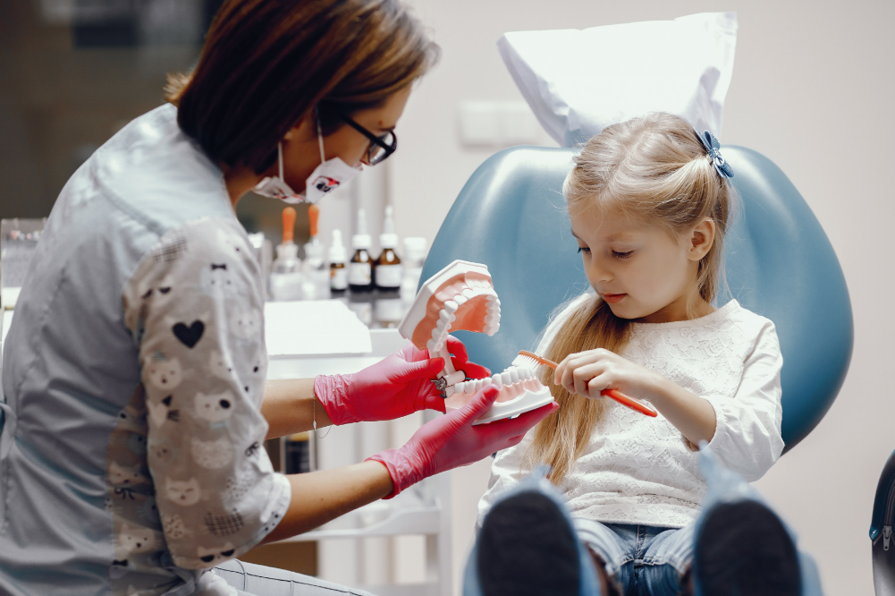 Odontopediatría: prevención y tratamiento de problemas dentales infantiles