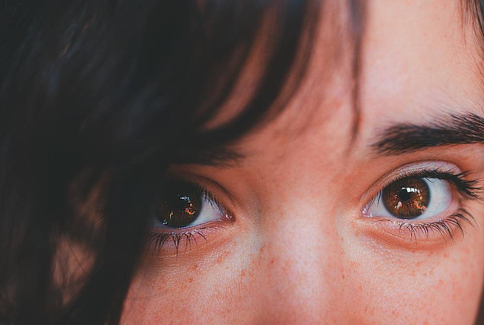 Cómo vivir con la Rosácea Ocular: consejos y estrategias para manejar los síntomas