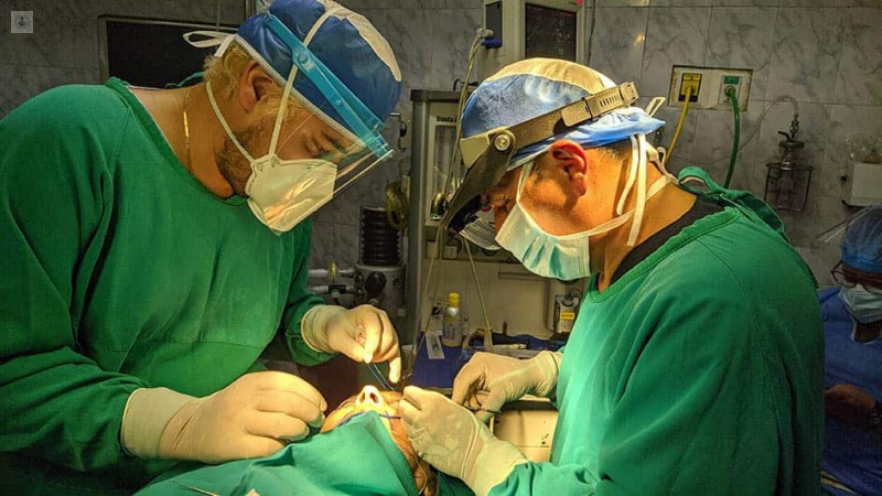 Cirugia Reconstructiva de Cabeza y Cuello